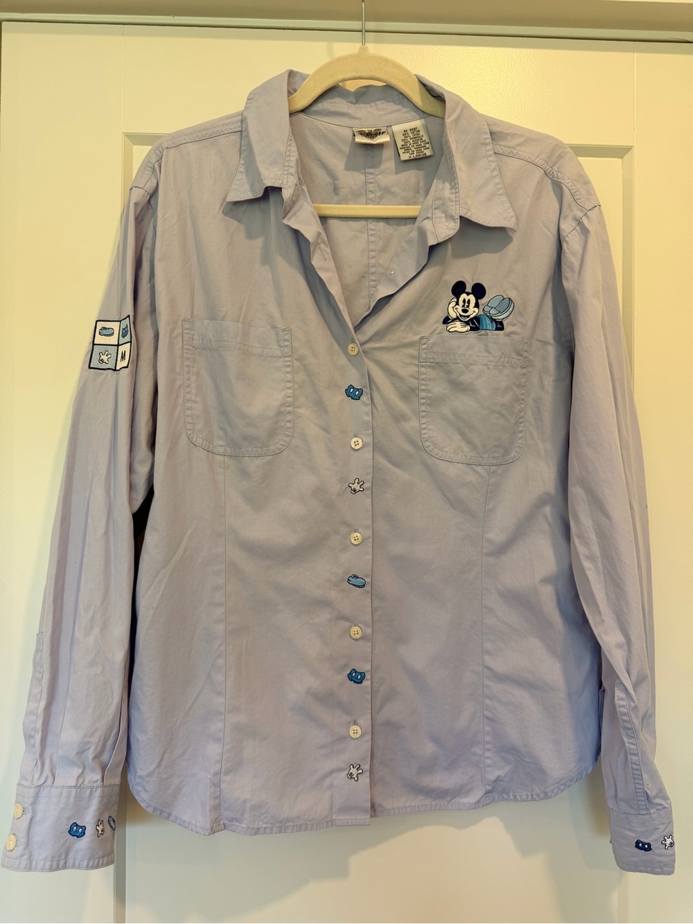 Women’s Vintage Disney Button Up Shirt Embroidered Mickey Mouse XLarge